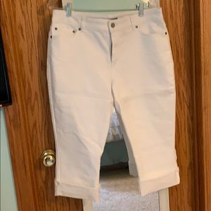 Chaps White Capri Jean